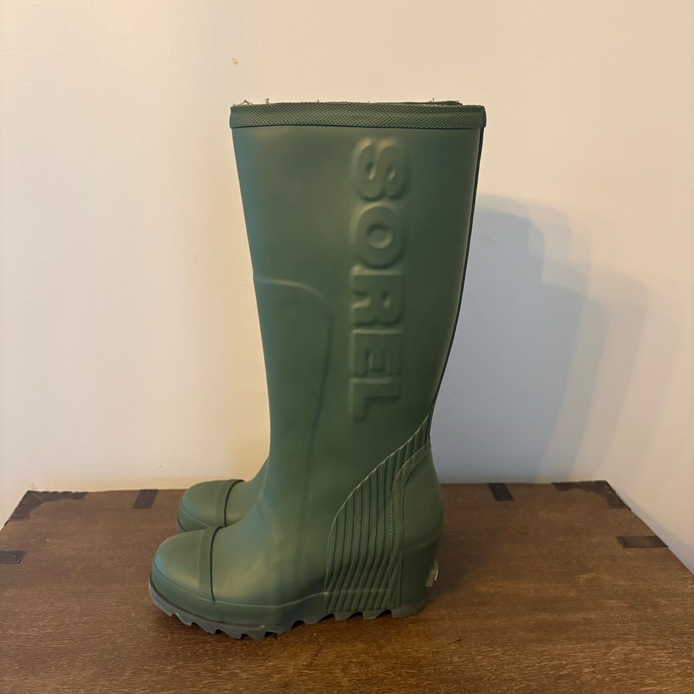 Sorel Joan of Arctic Wedge Rain Boots Green Rubber Tall NL2445-383 Womens 6